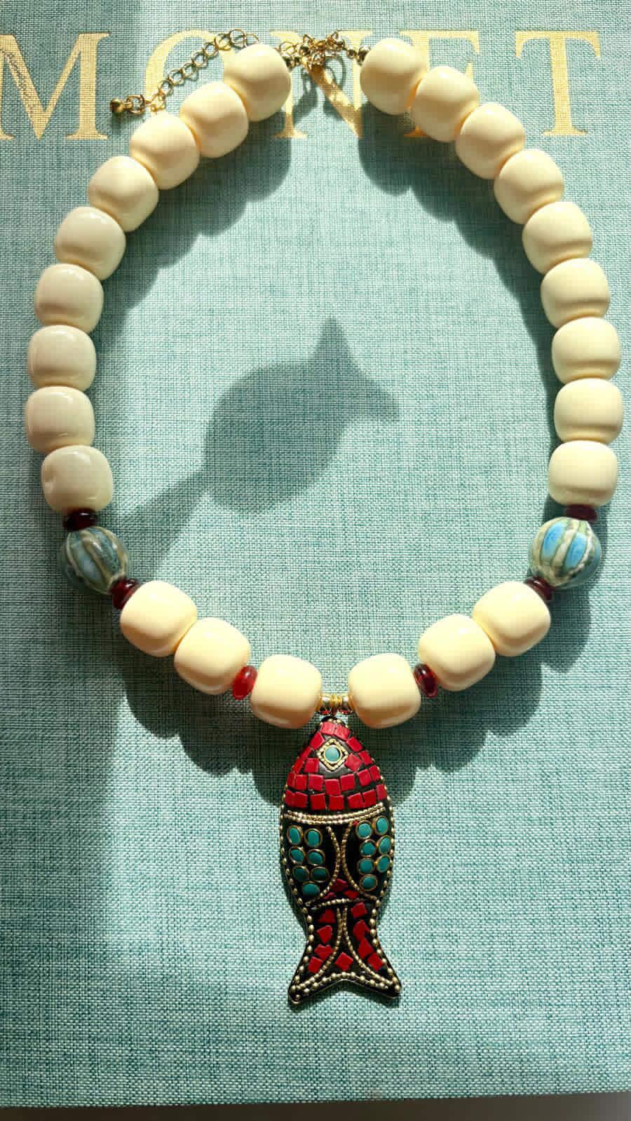 Collar Frente al Mar