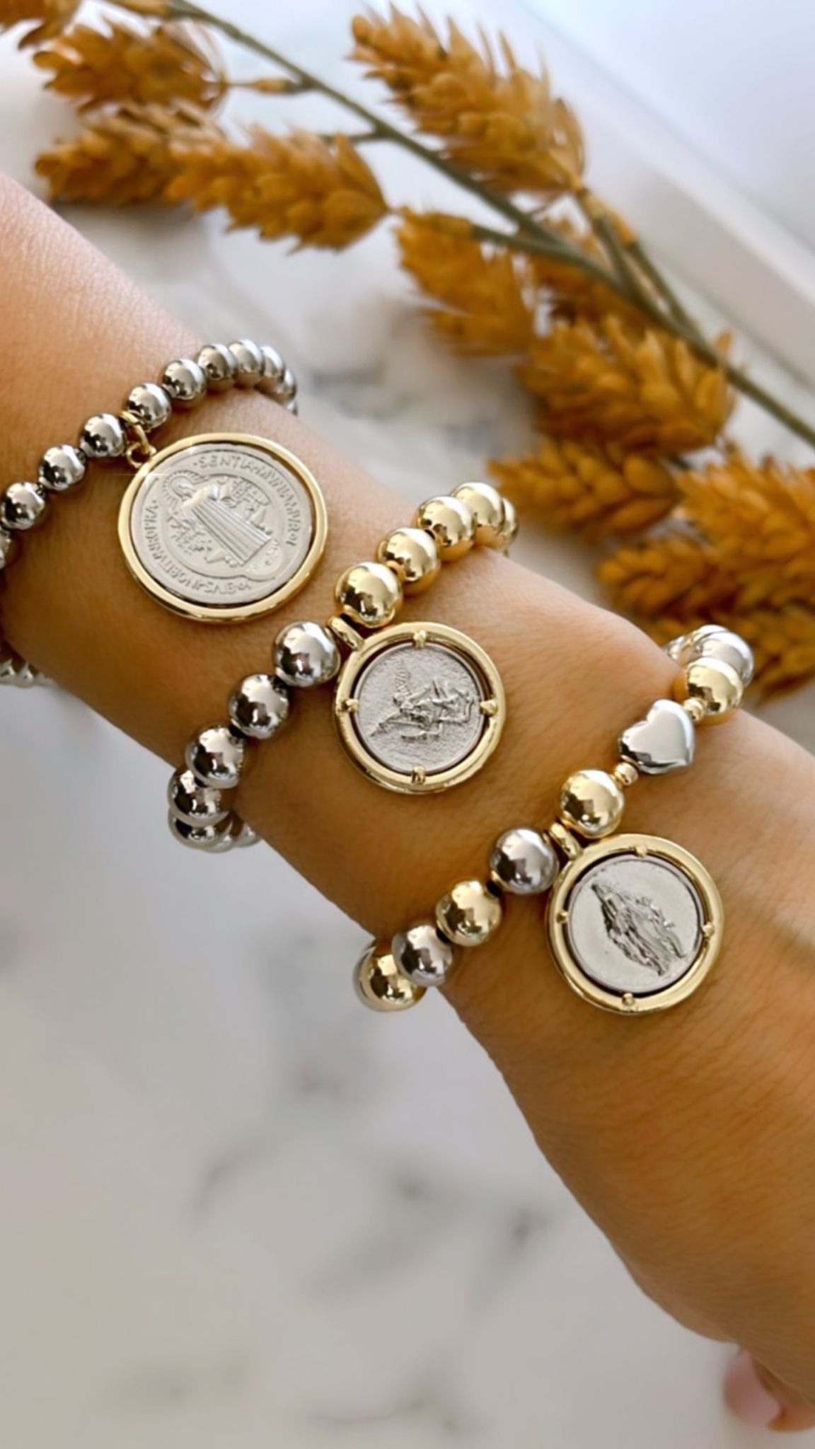 Brazalete dos tonos elásticos Medallas