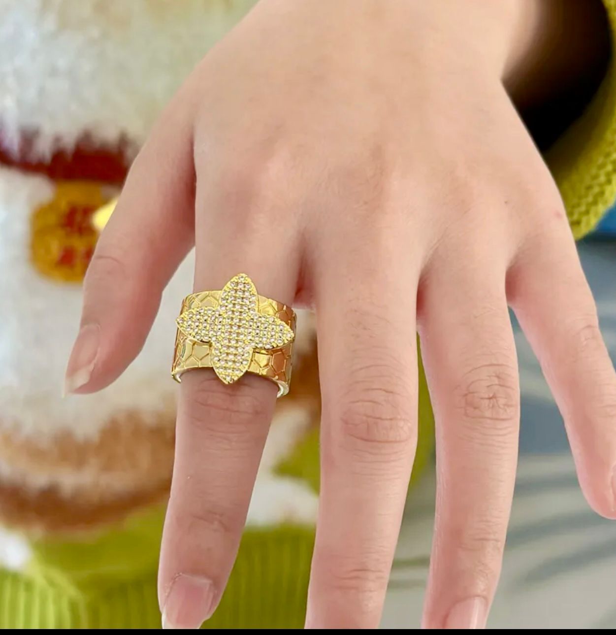 Anillo grueso ajustable pedrería
