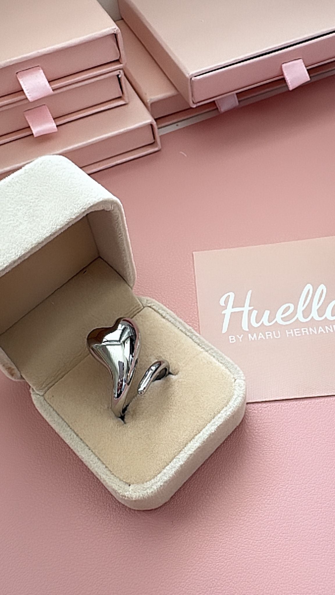 Anillo Corazón Alargado