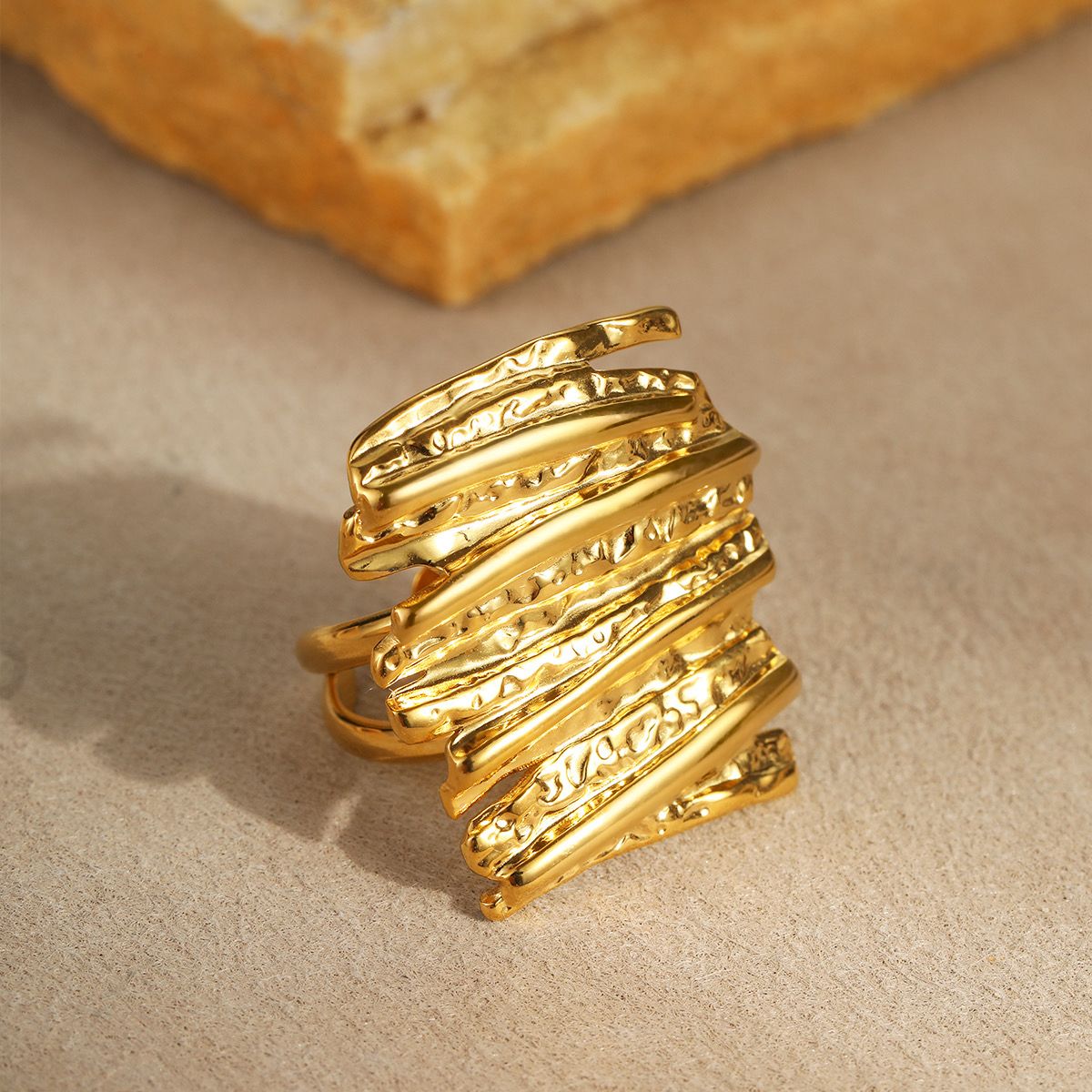 Anillo cuadrado Acanalado