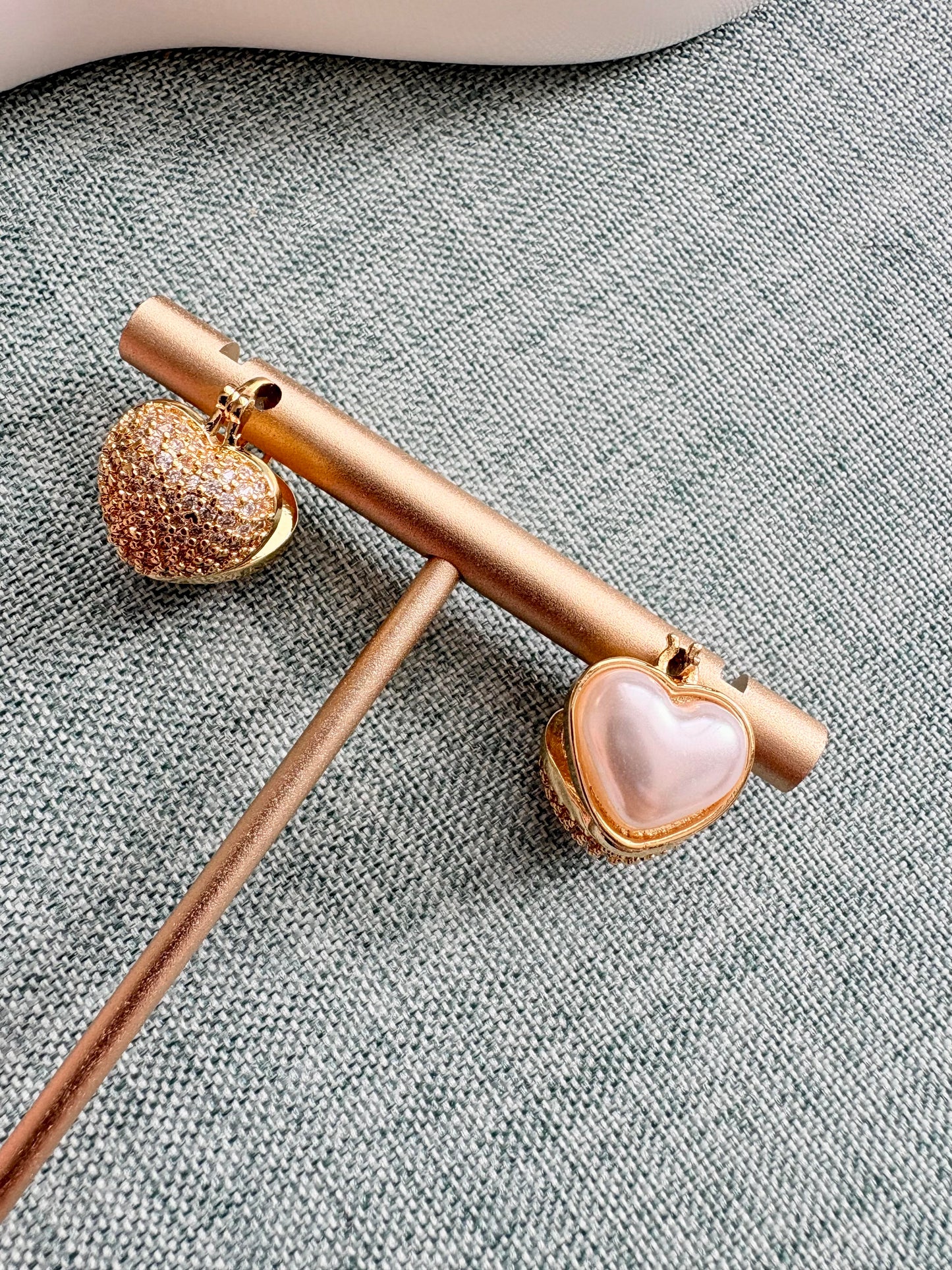 Aretes corazón doble cara