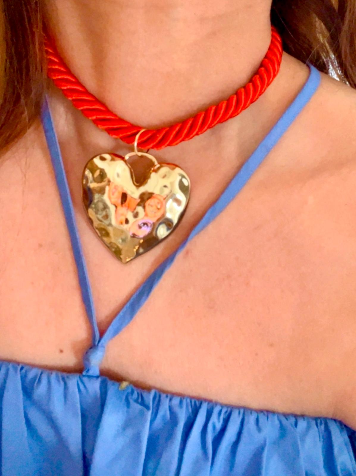 Collar corazón cordón