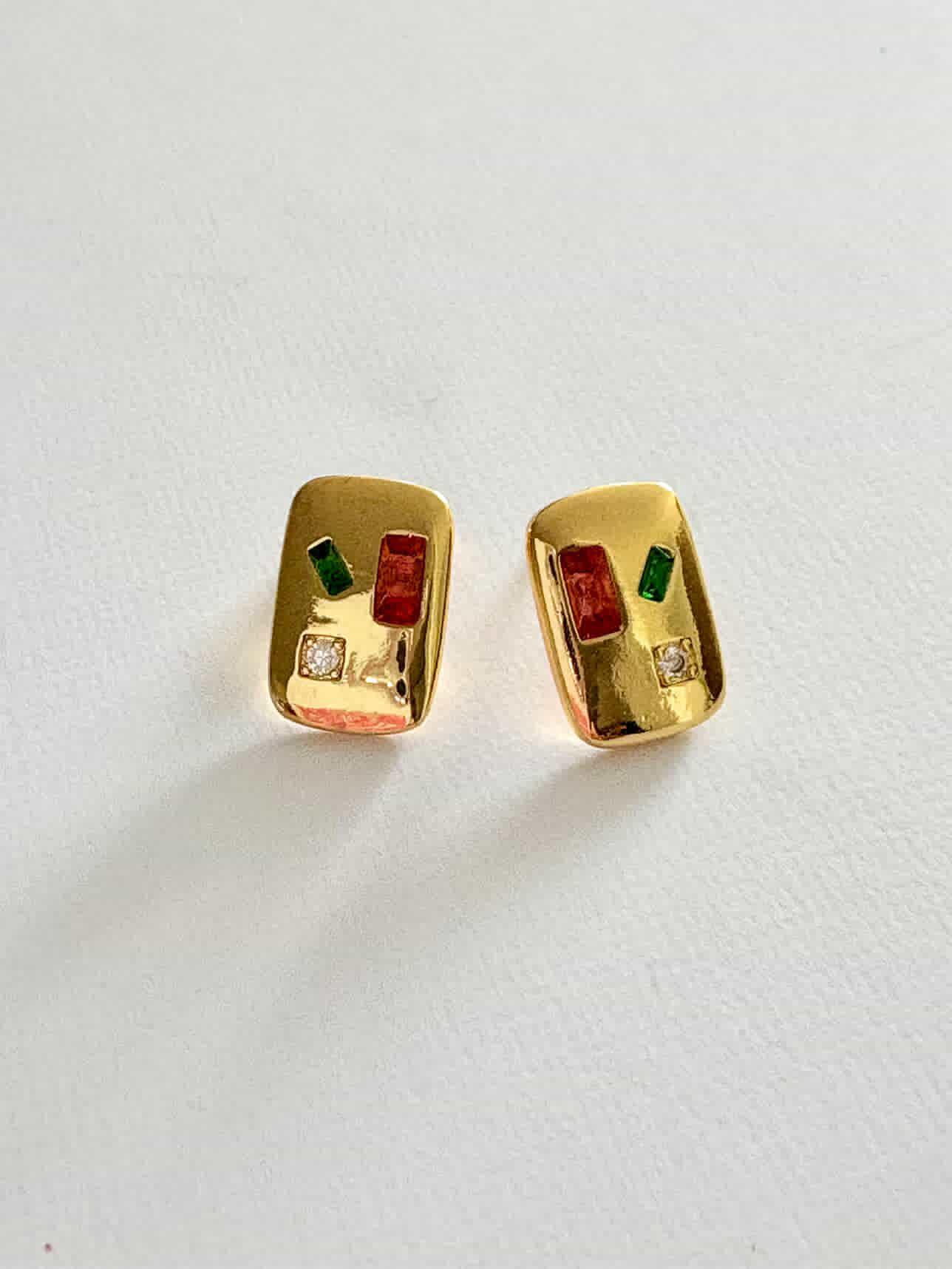 Aretes pequeños colores