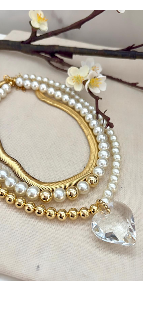 Collar perla y balines corazón