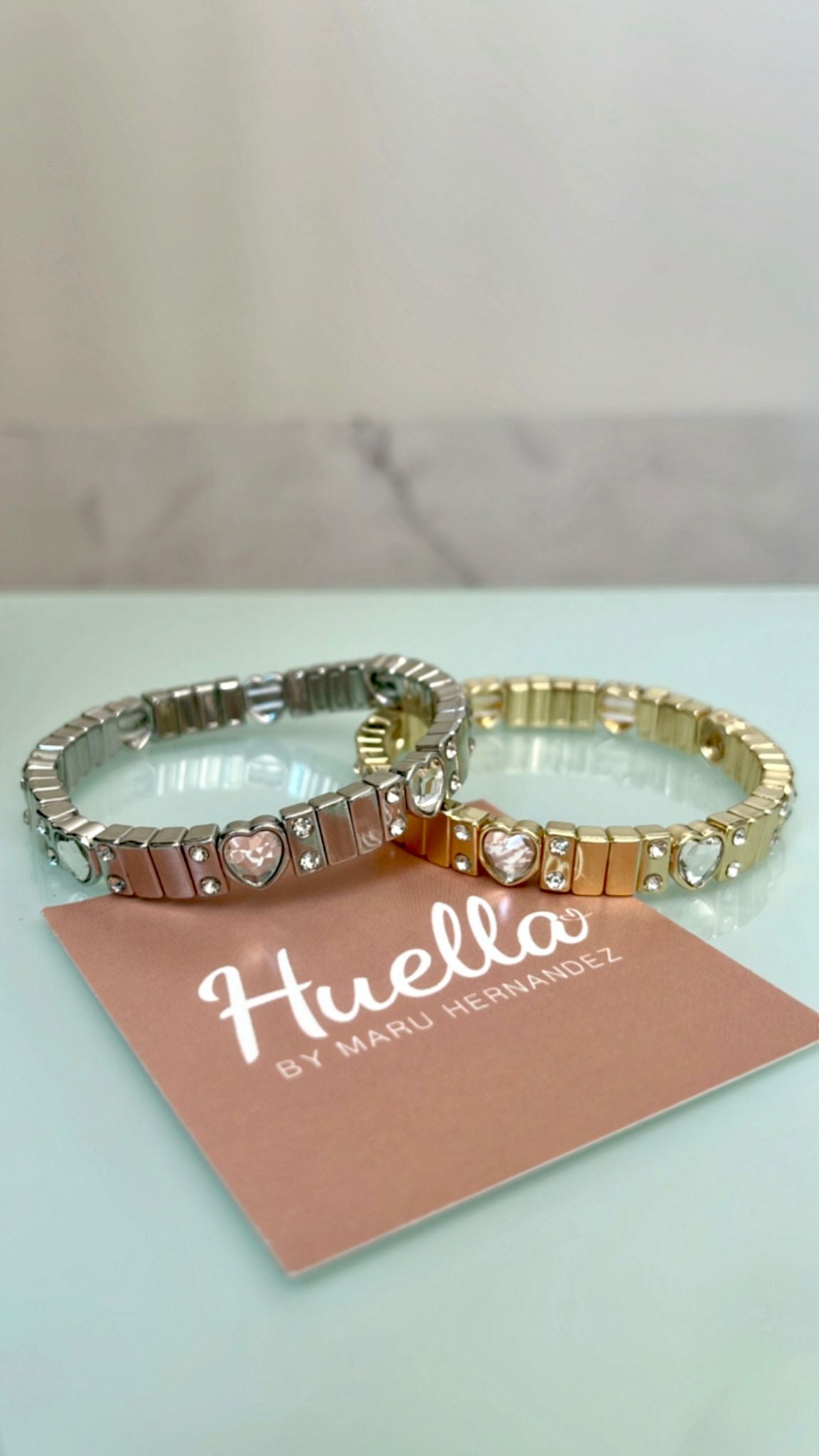 Brazalete elástica corazón cristal y placas