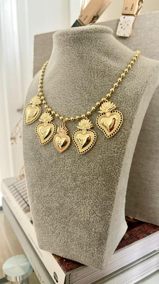 Collar 5 corazones vintage