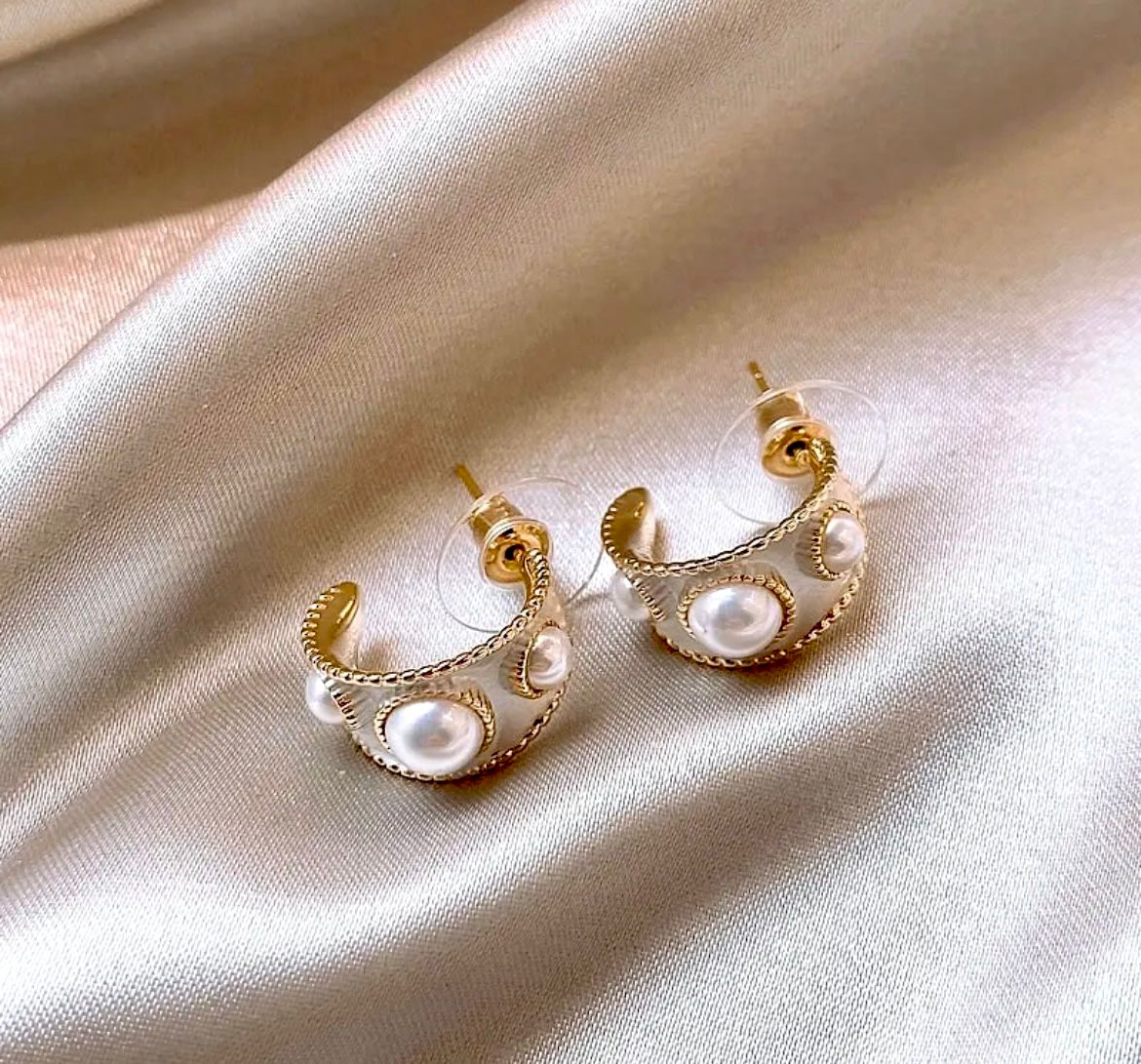 Aretes platinado con perla