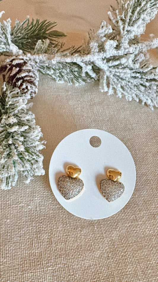 Aretes pedrería corazón pequeño