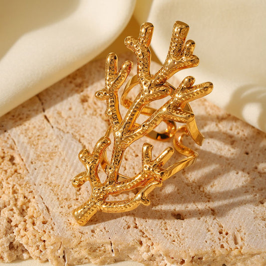 Anillo coral dorado