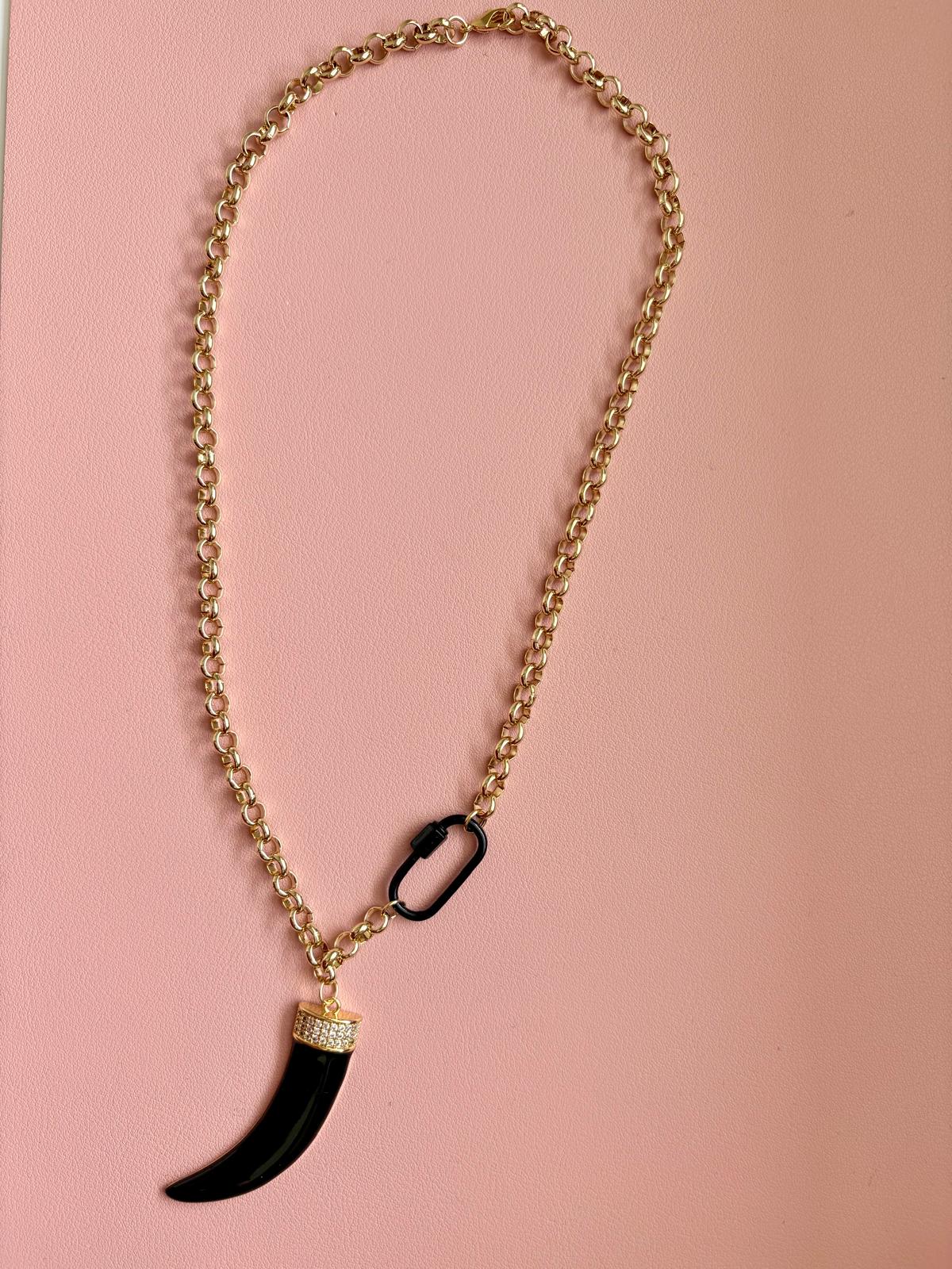 Cadena Cuerno con Broche