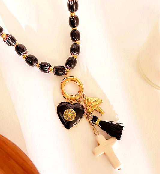 Collar Corazón Gótico Negro