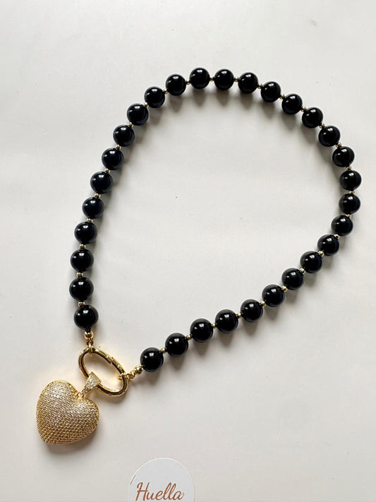 Collar Love in Black