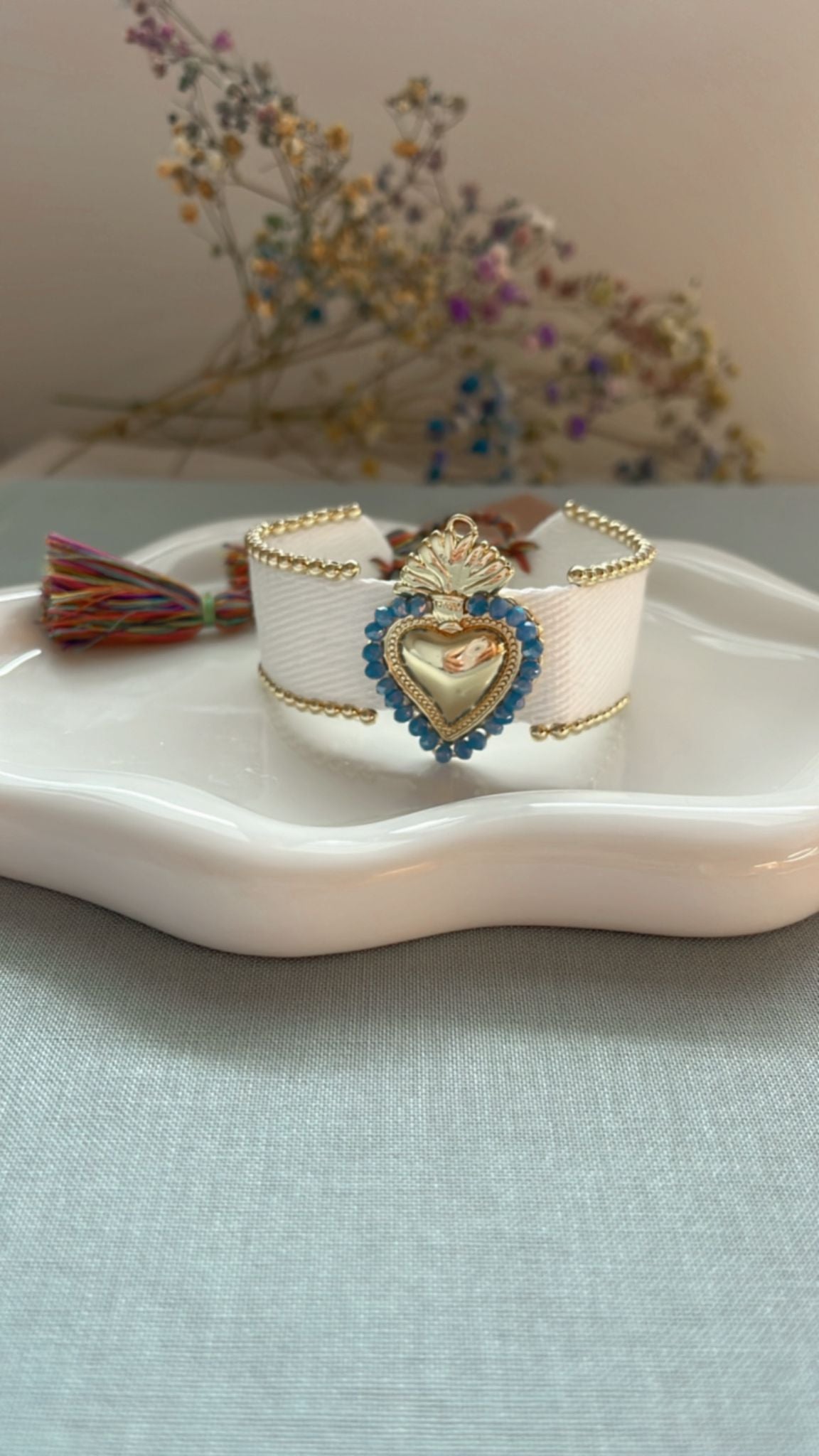 Brazalete de tela ajustable corazón